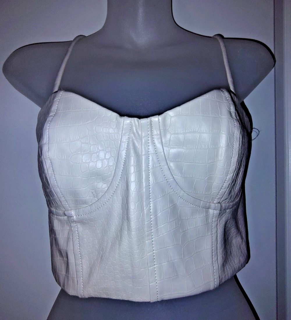 Express Women’s White Faux Leather Body Contour Strap Crop Top Size S BG22